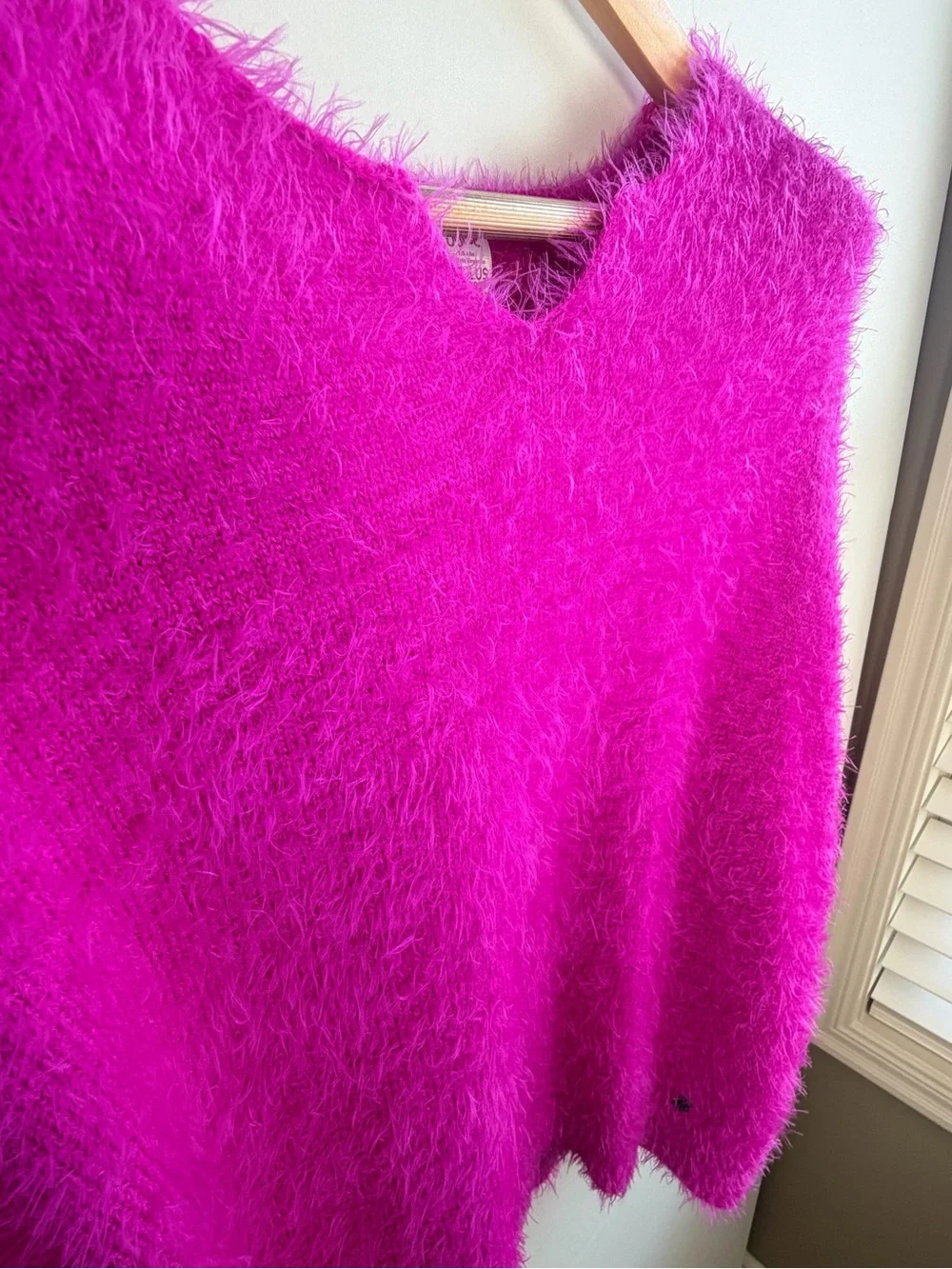 Justice Fuzzy Knit Sweater XL Plus Pink Eyelash Cozy Soft Girl V Neck